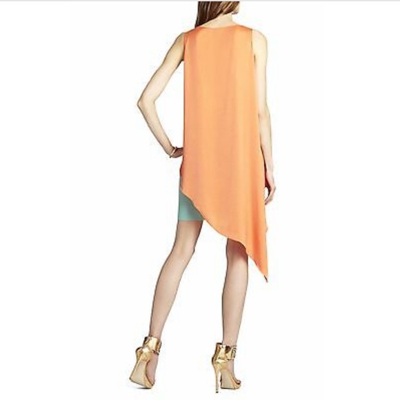 BCBGMAXAZRIA ‘Karlie’ Tiered Drape Top - Picture 2 of 7